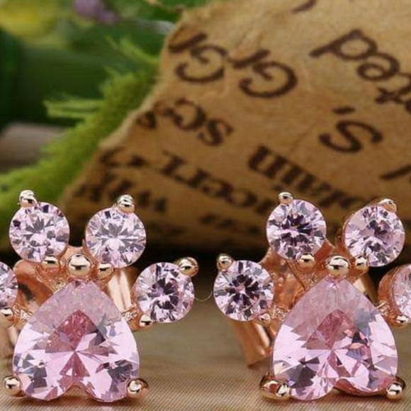 🐾Adorable Puppy Paw Earings🐾🆕 - Picture 4 of 4